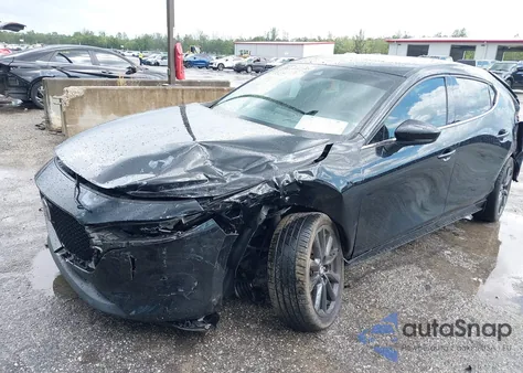 2021 Mazda Mazda3 Premium из США, поврежденный, VIN JM1BPAML4M1306570